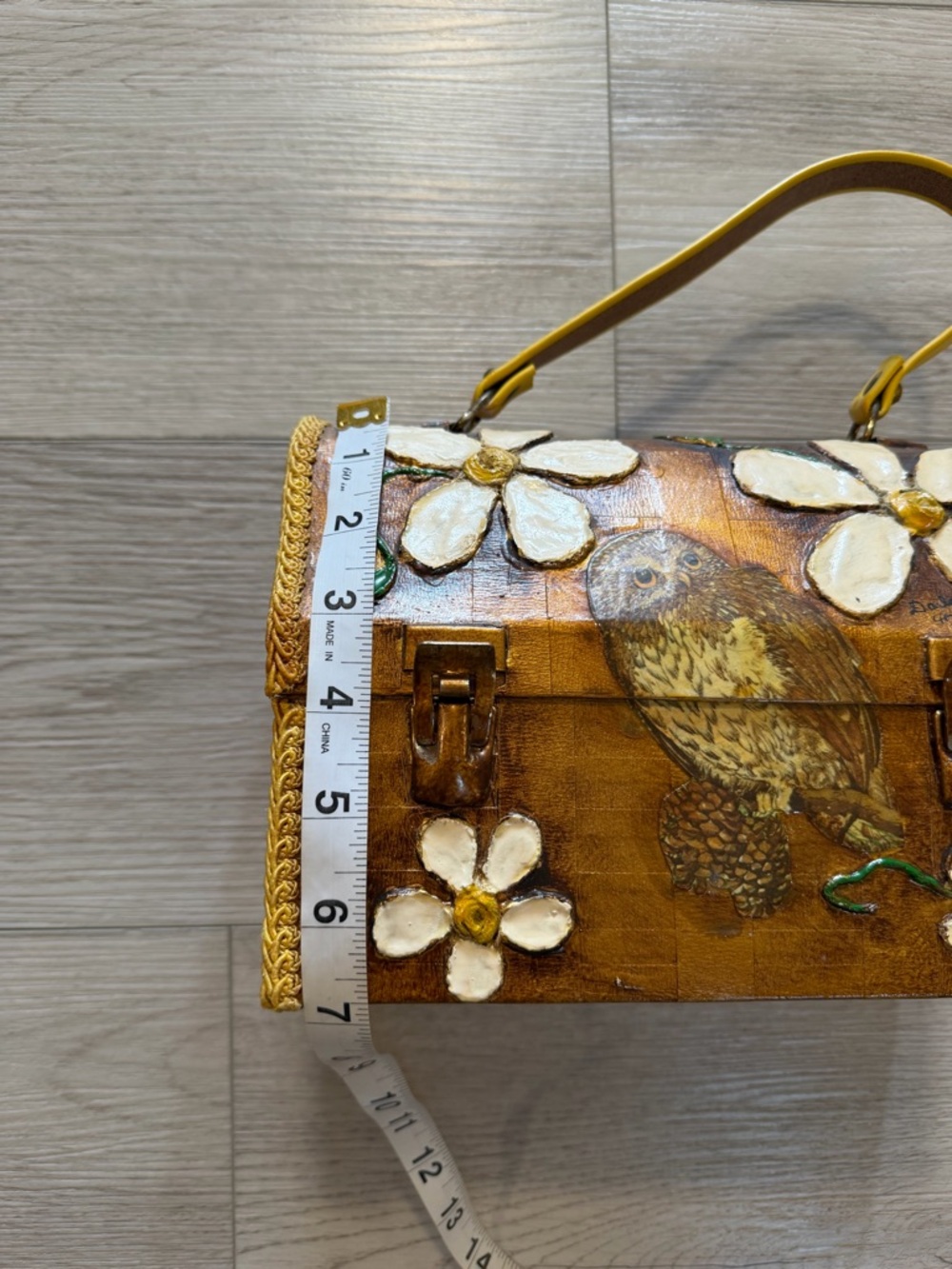 VTG Box Purse Metal Handbag Decoupaged Owl Hand Painted 3D Flowers Yellow Hippie - Picture 13 of 16